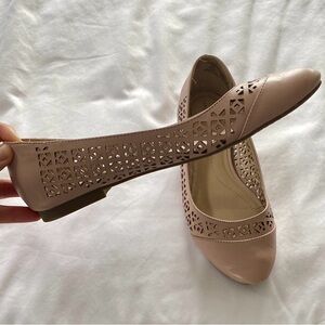 SIZE 7 - blush pink leather like diamonds square cutout flat spring career